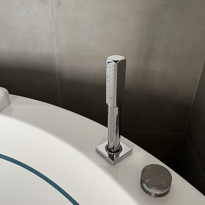 Baignoire balnéo ronde GEYSER Archipel®- 160 cm - 2 à 3 personnes