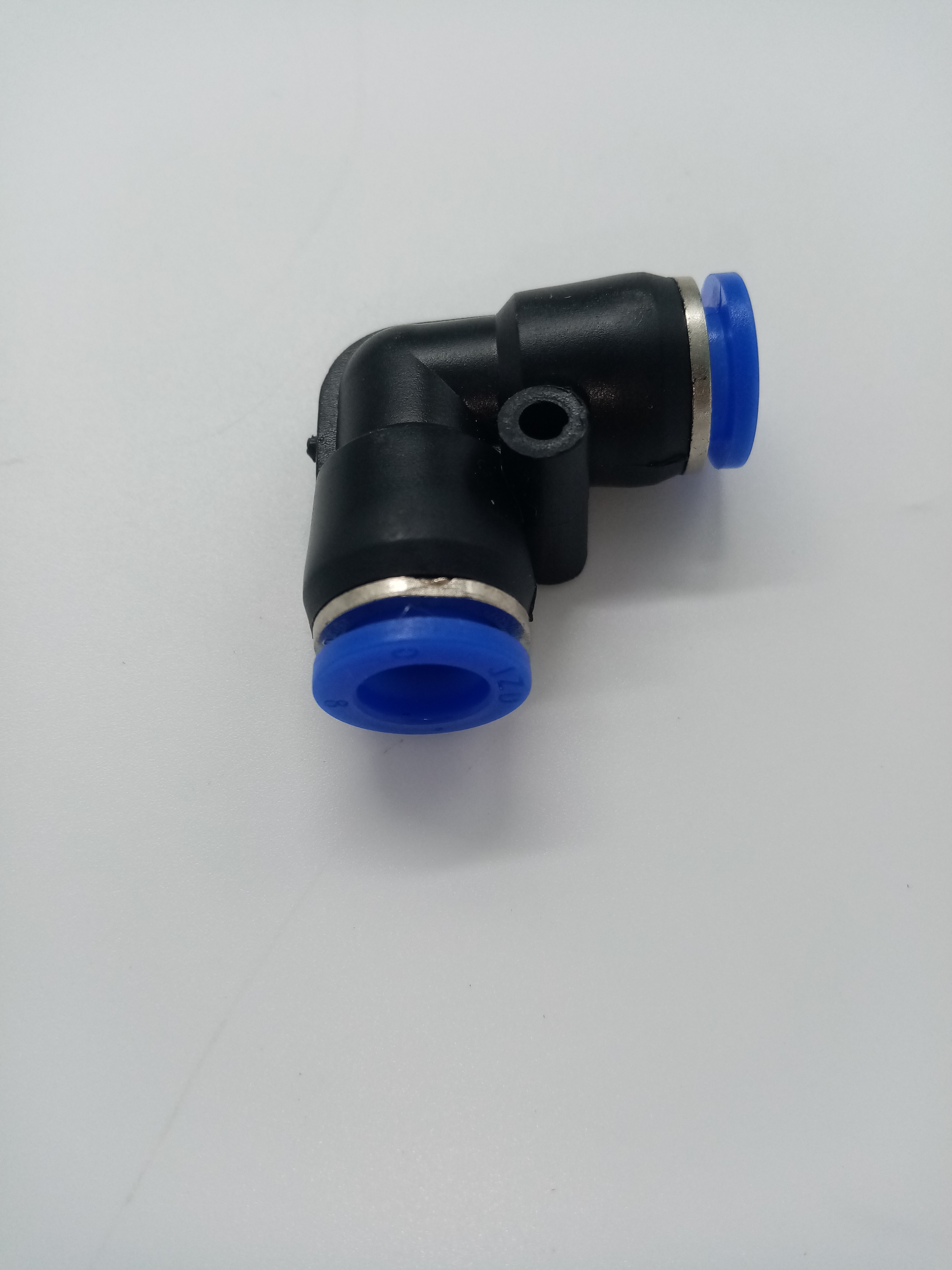 Raccord rapide coudé 8mm pour buse air